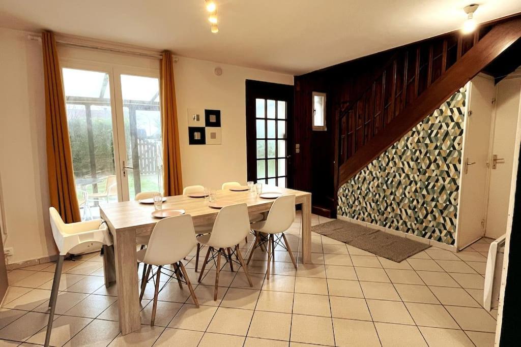 Charming House Near The Sea Villa Courseulles-sur-Mer Exteriör bild